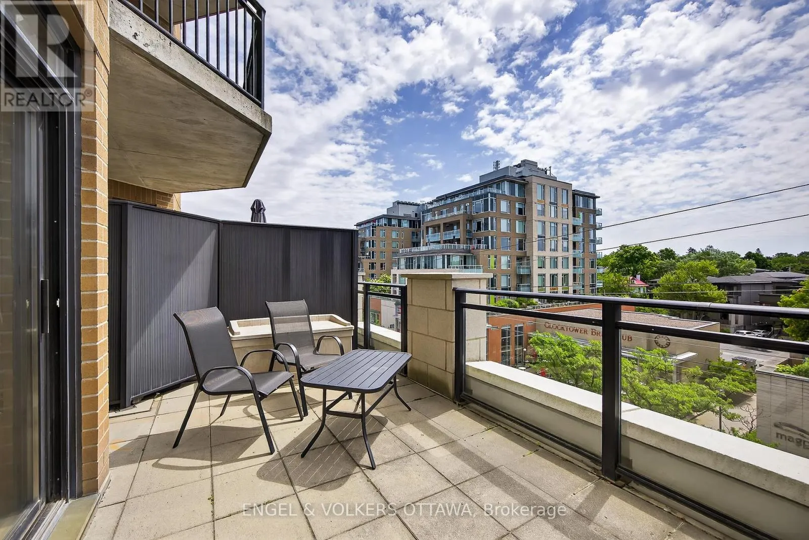 404 - 420 BERKLEY AVENUE