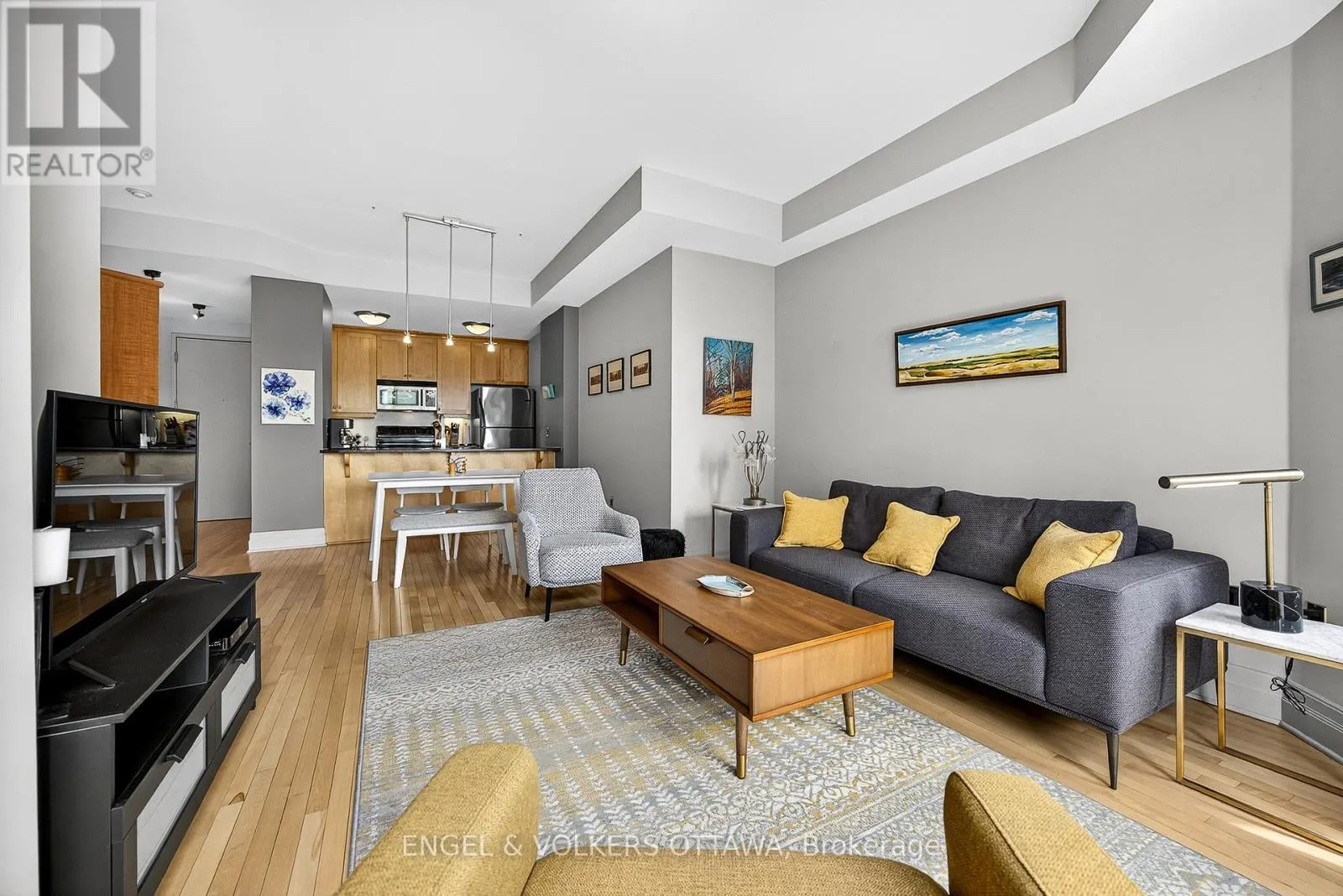 404 - 420 BERKLEY AVENUE