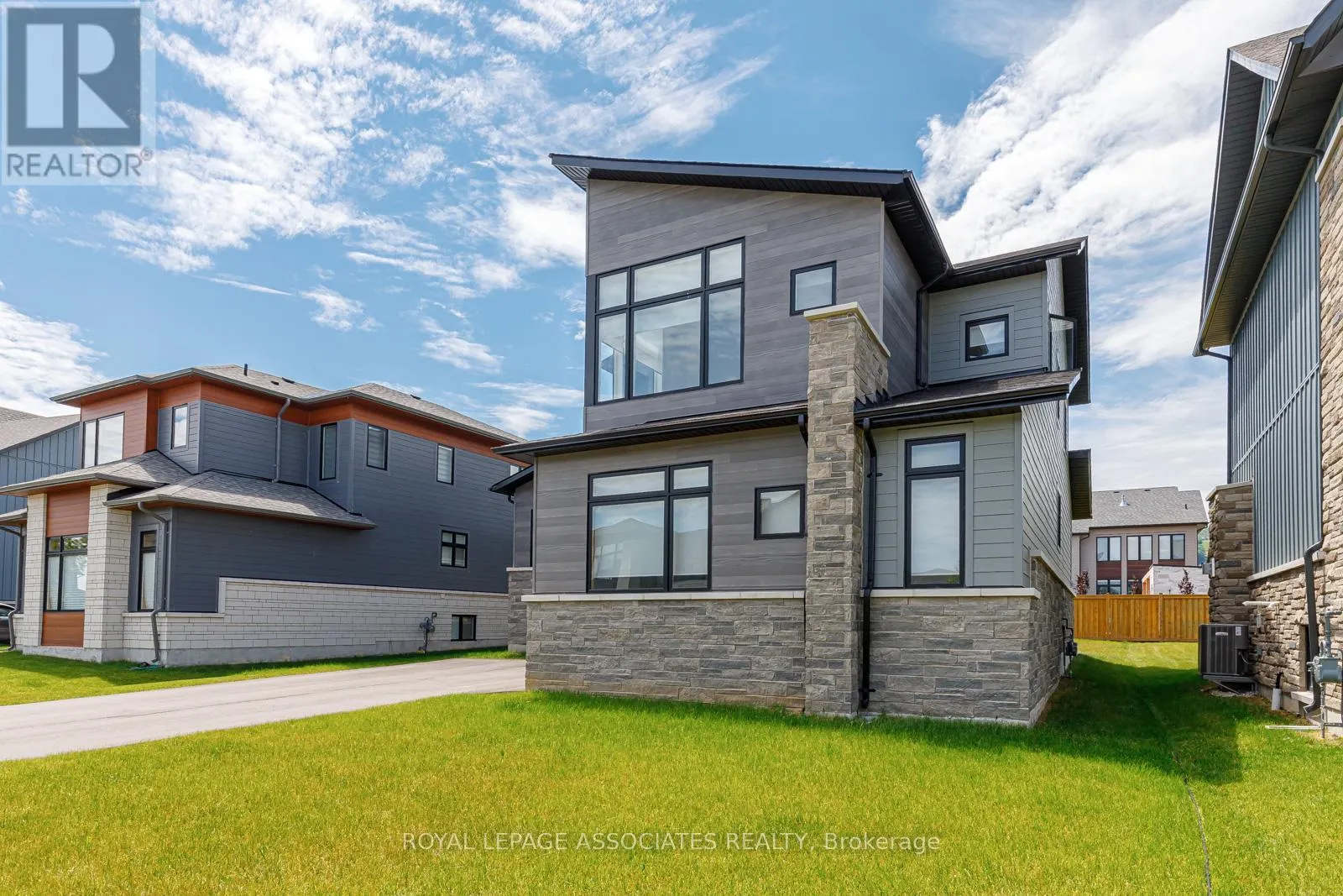 111 CATTAIL CRESCENT