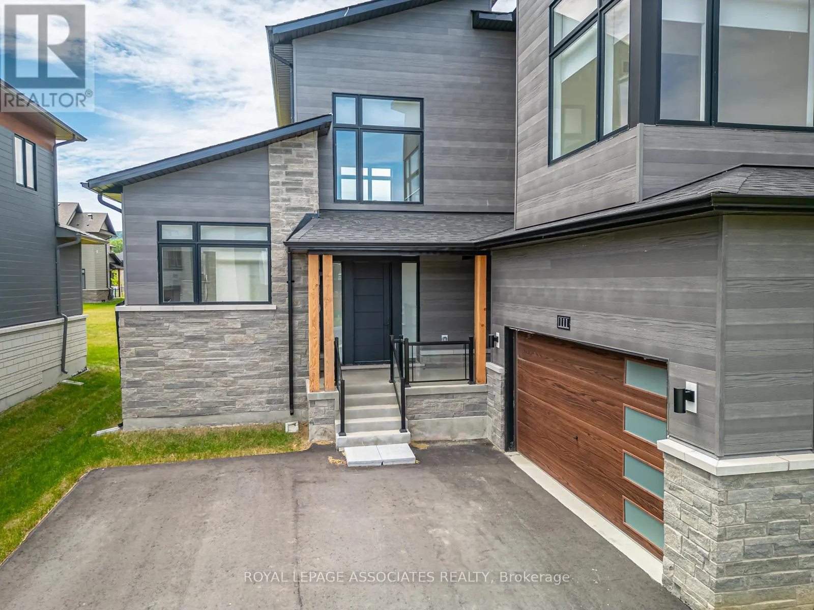 111 CATTAIL CRESCENT