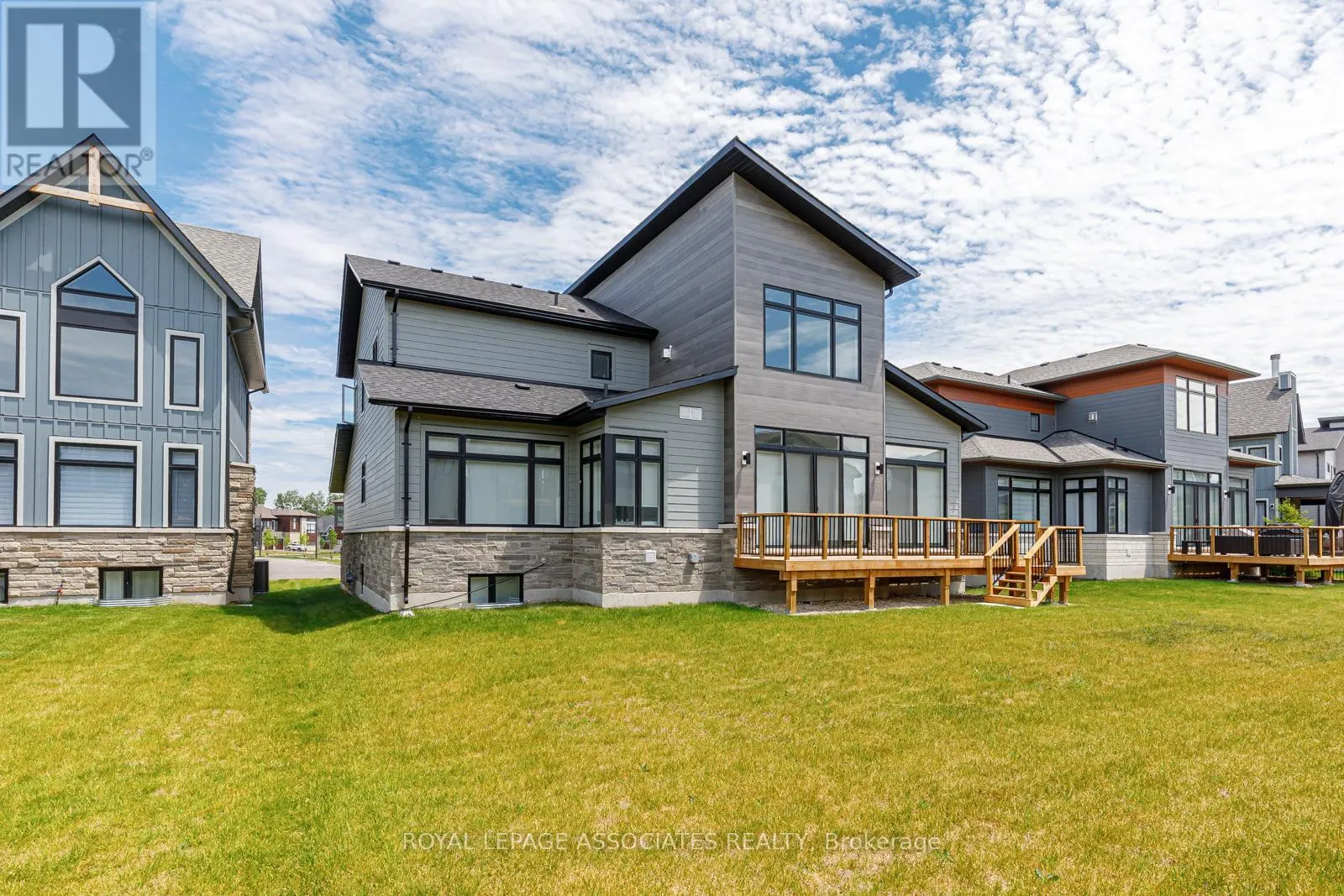 111 CATTAIL CRESCENT