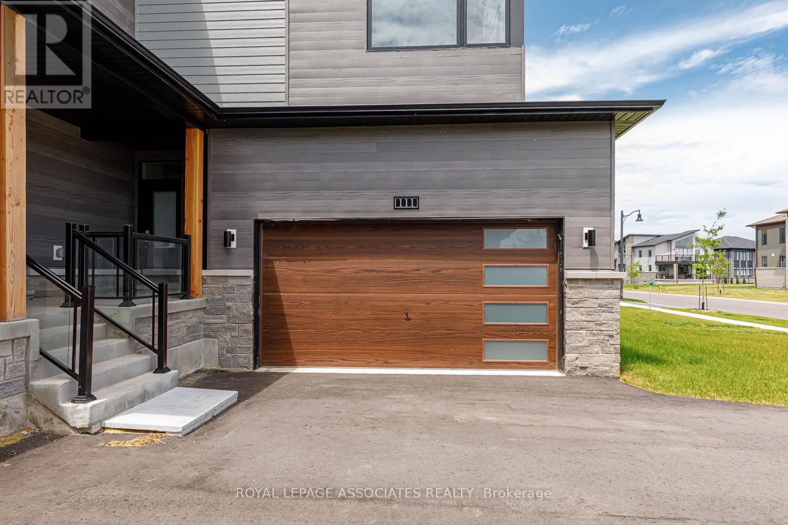 111 CATTAIL CRESCENT