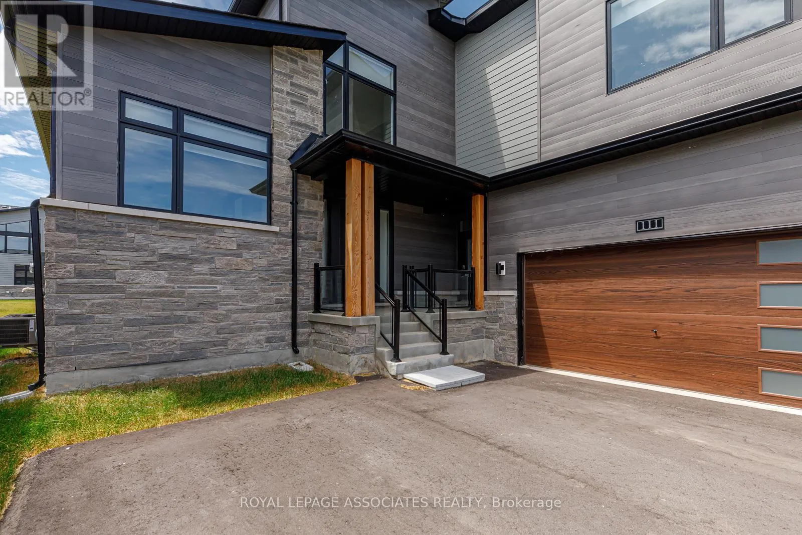 111 CATTAIL CRESCENT