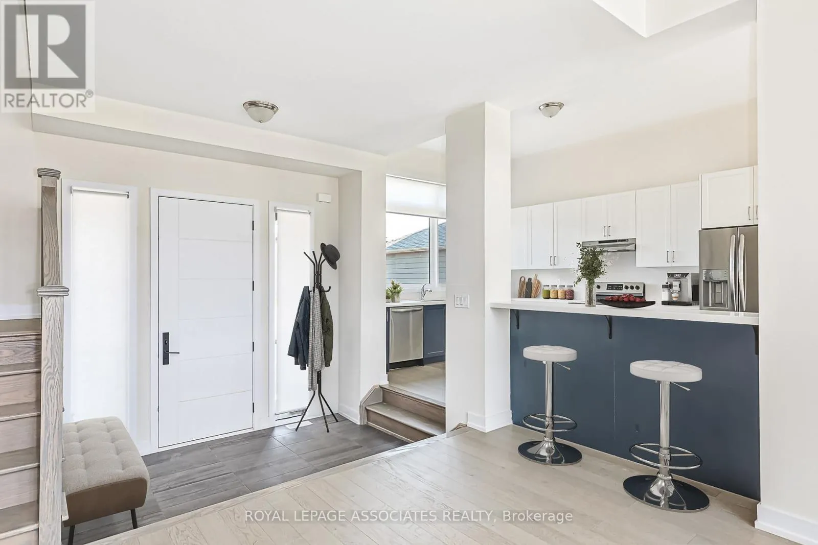 111 CATTAIL CRESCENT