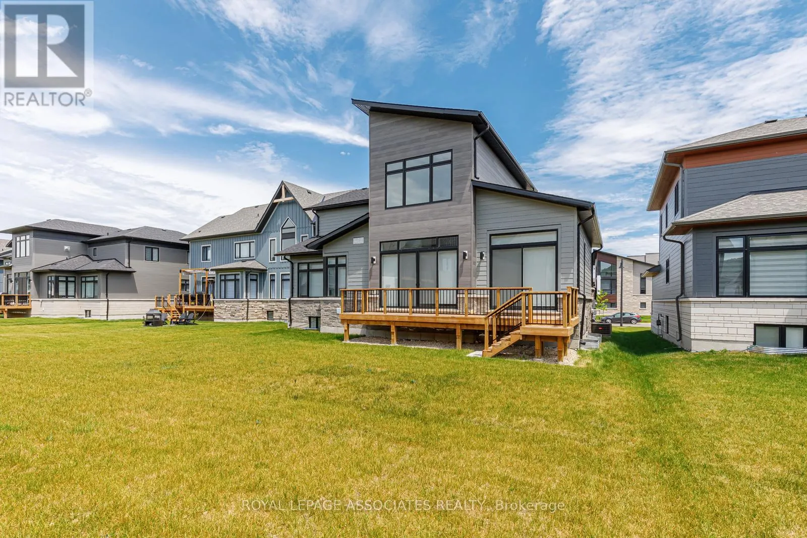 111 CATTAIL CRESCENT