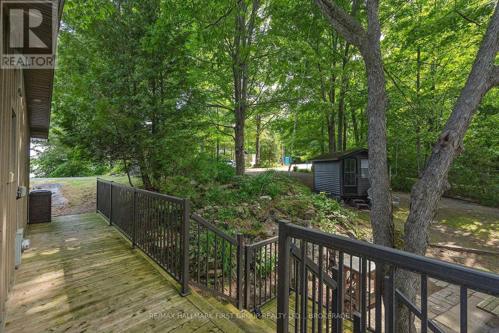 822 ALLINA LANE