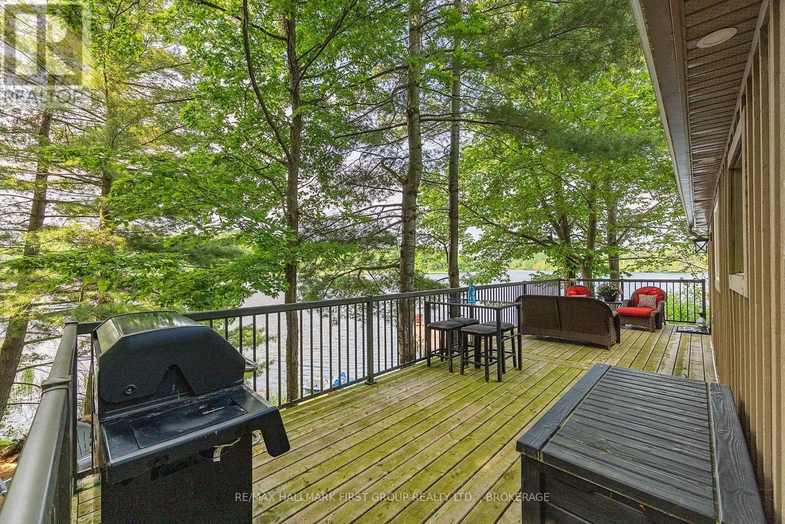 822 ALLINA LANE