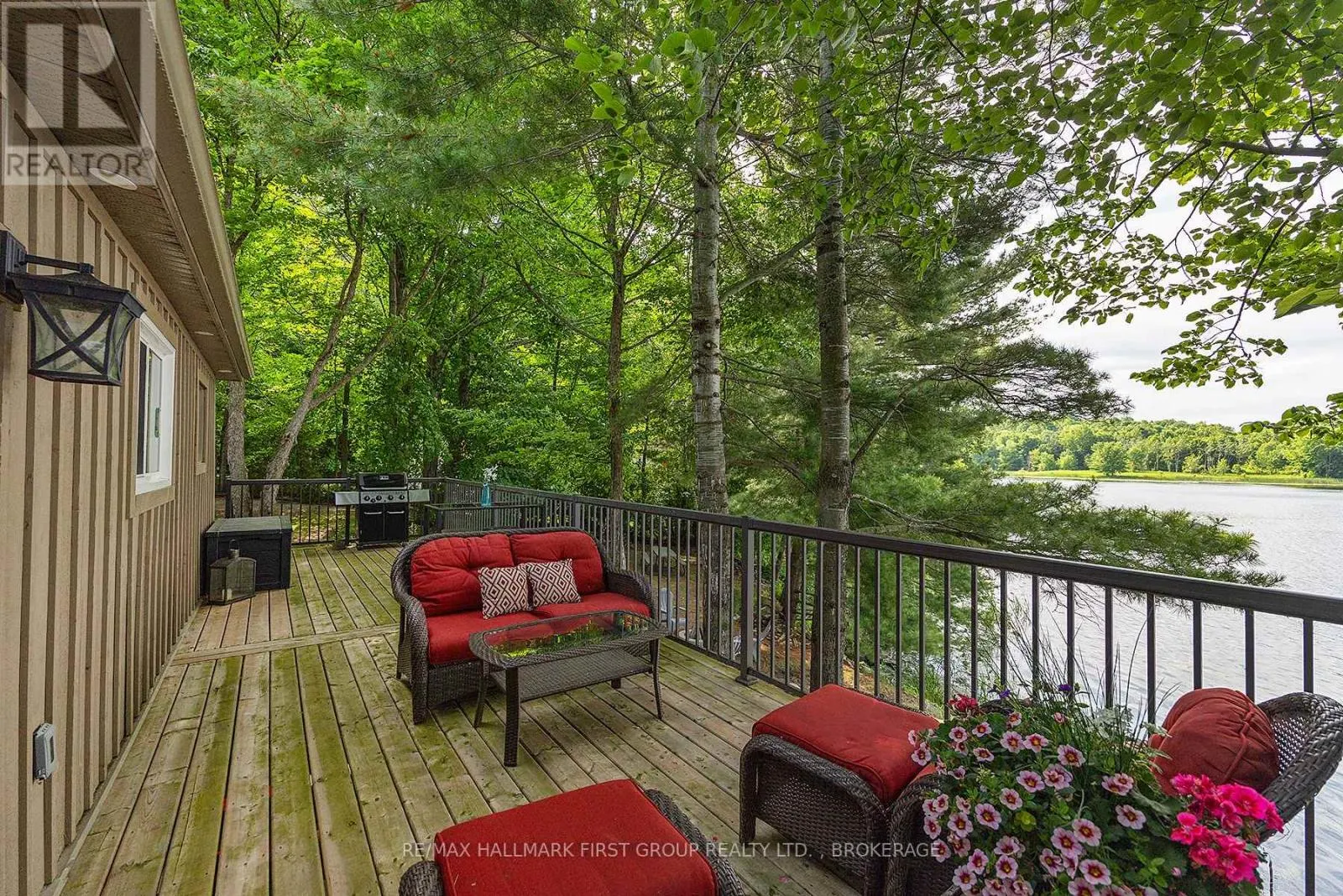 822 ALLINA LANE