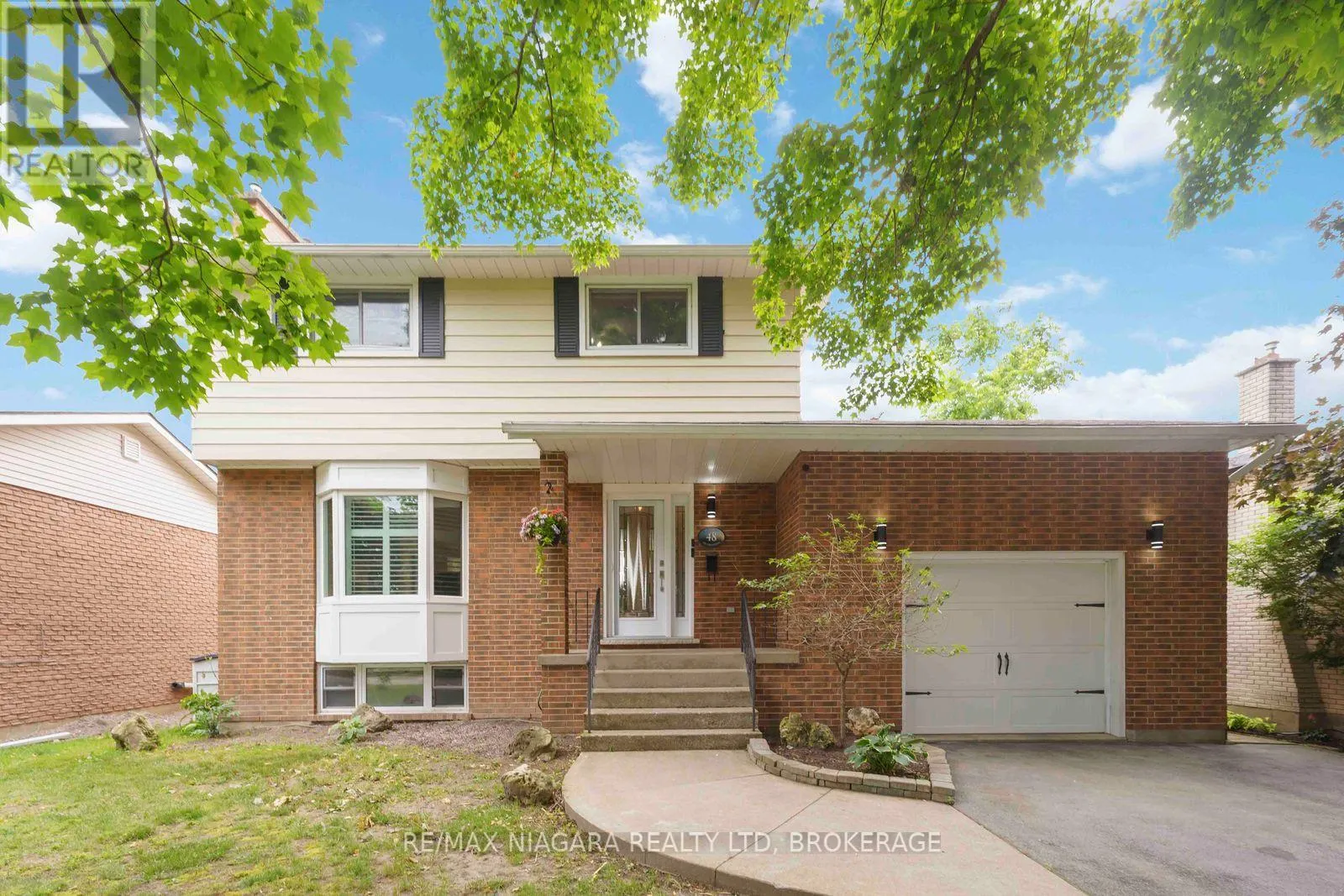 48 MICHAEL DRIVE S