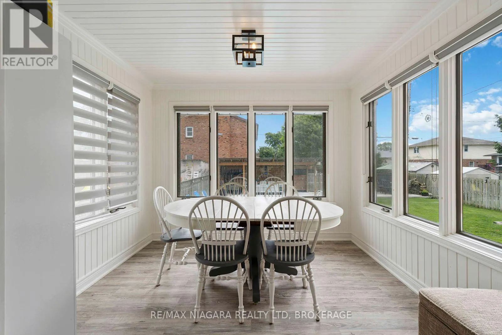 48 MICHAEL DRIVE S