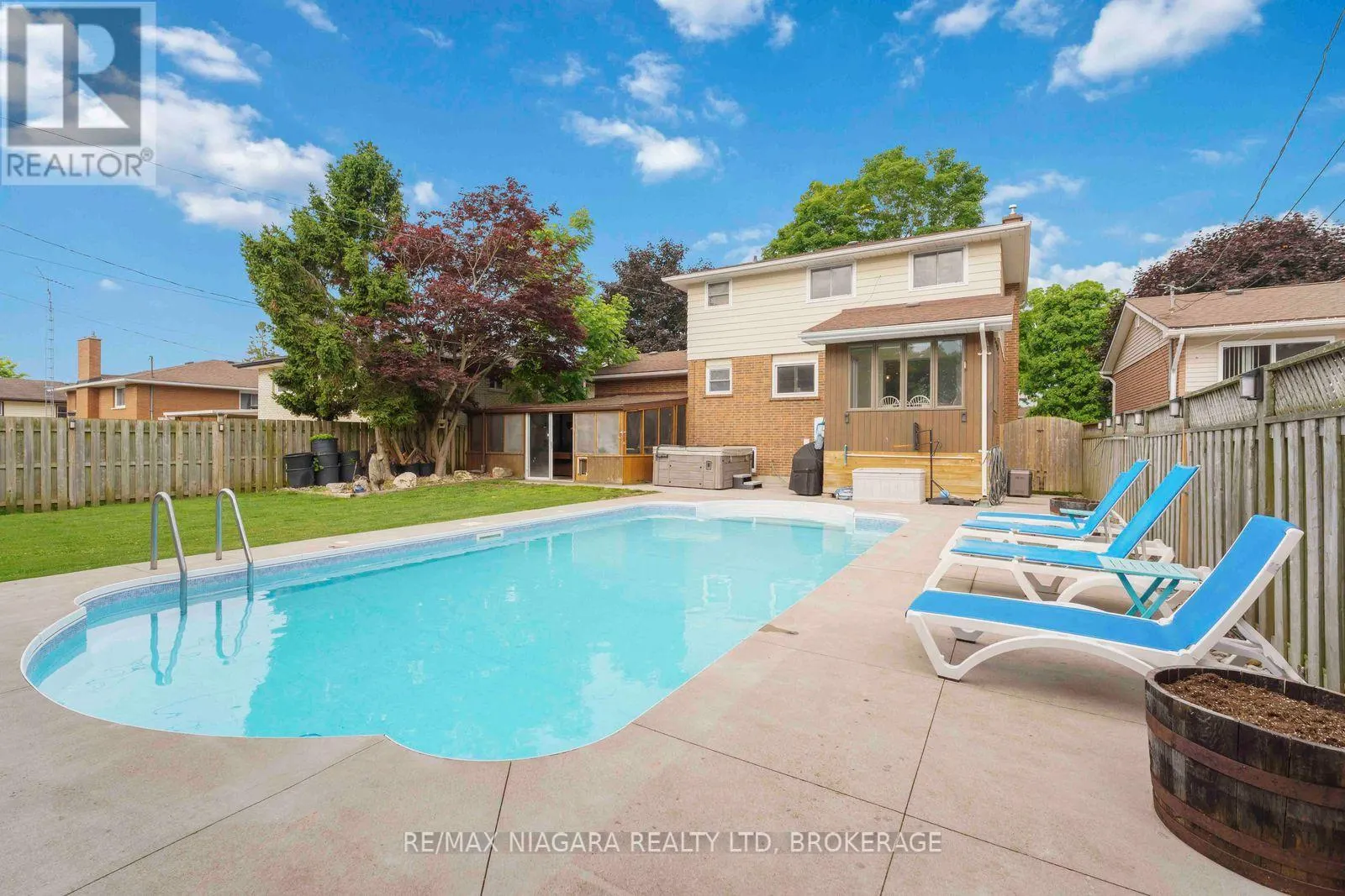 48 MICHAEL DRIVE S