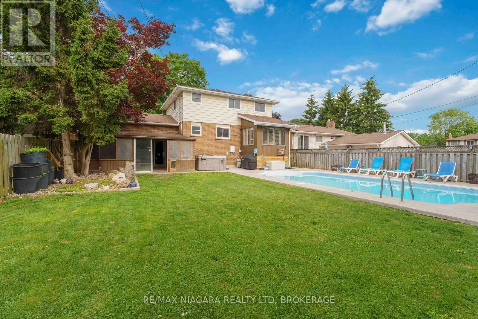 48 MICHAEL DRIVE S