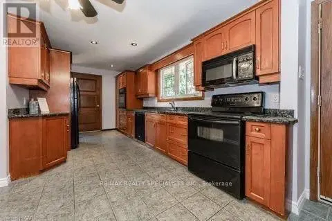 87 SECORD AVENUE