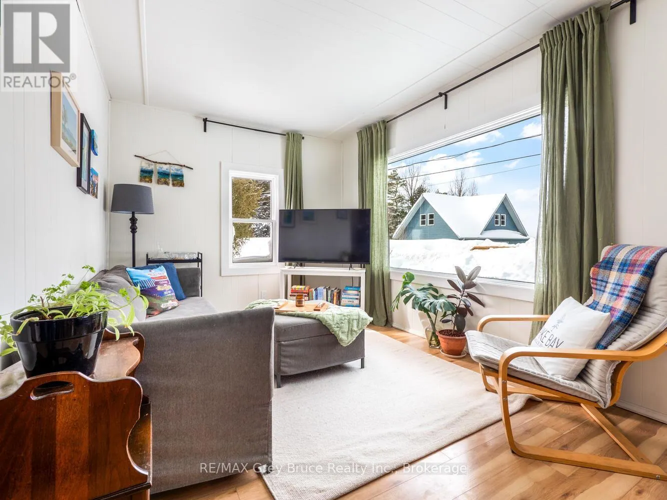 861 PIKE BAY ROAD