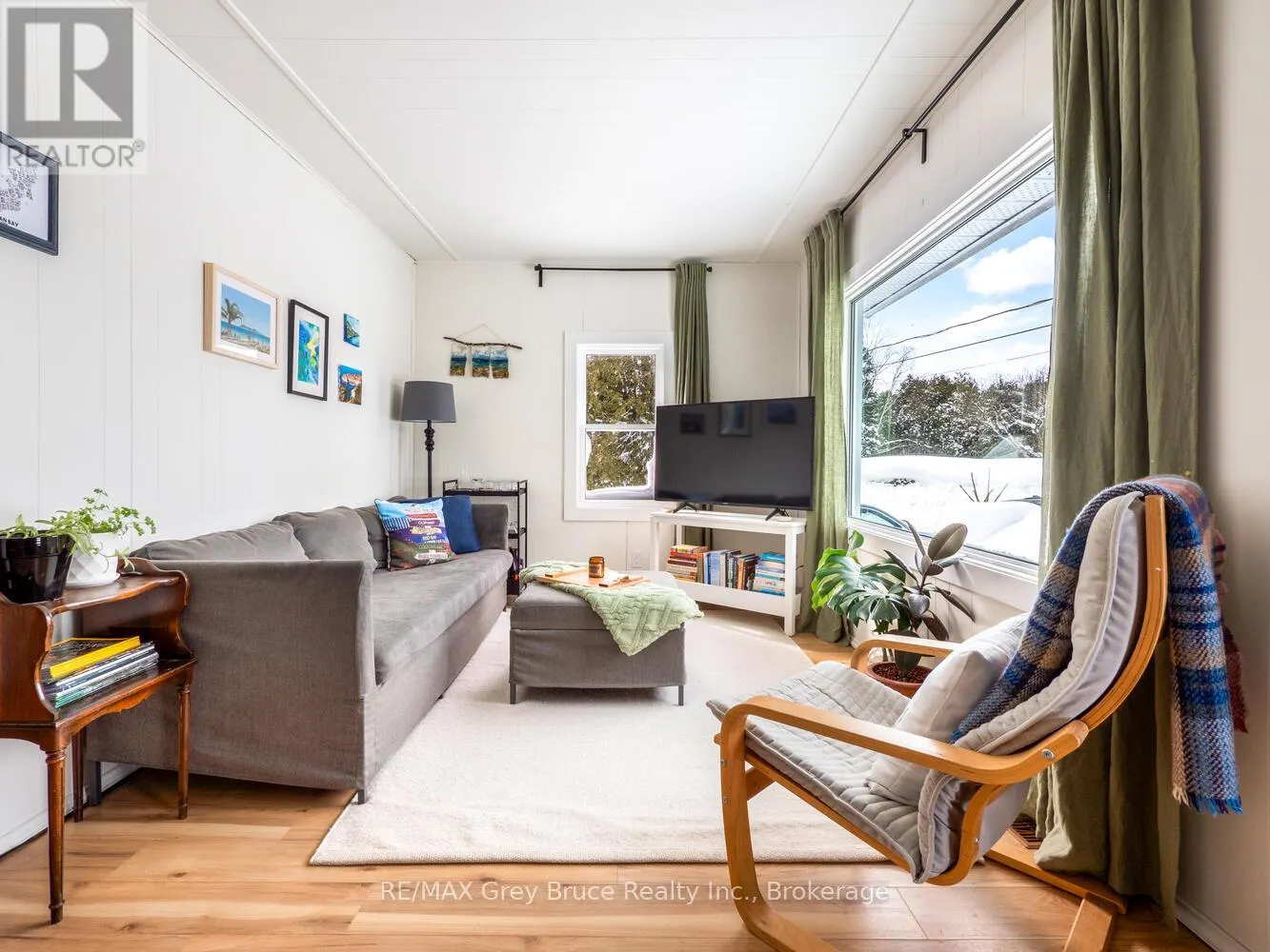 861 PIKE BAY ROAD