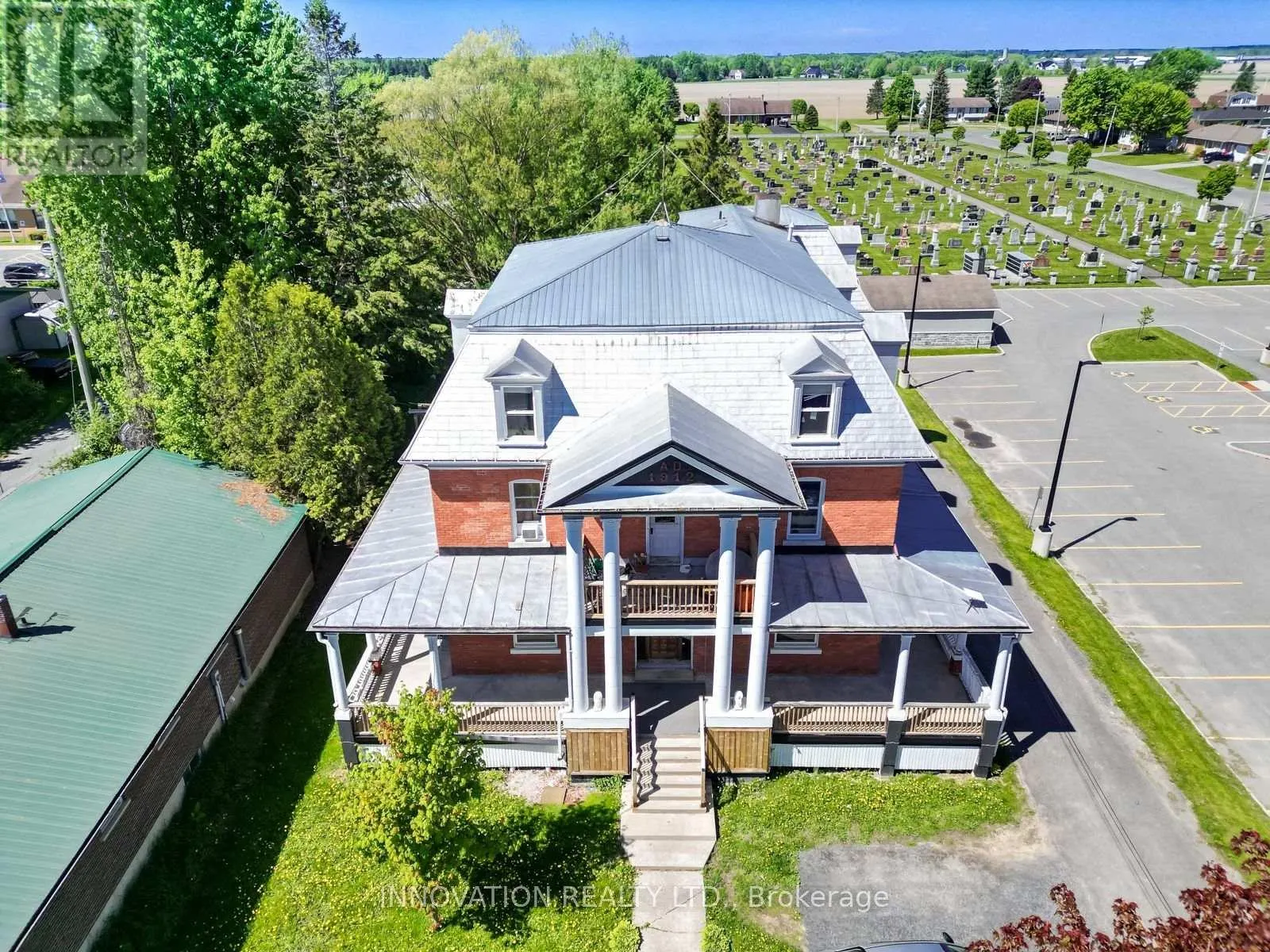 4550 STE-CATHERINE STREET