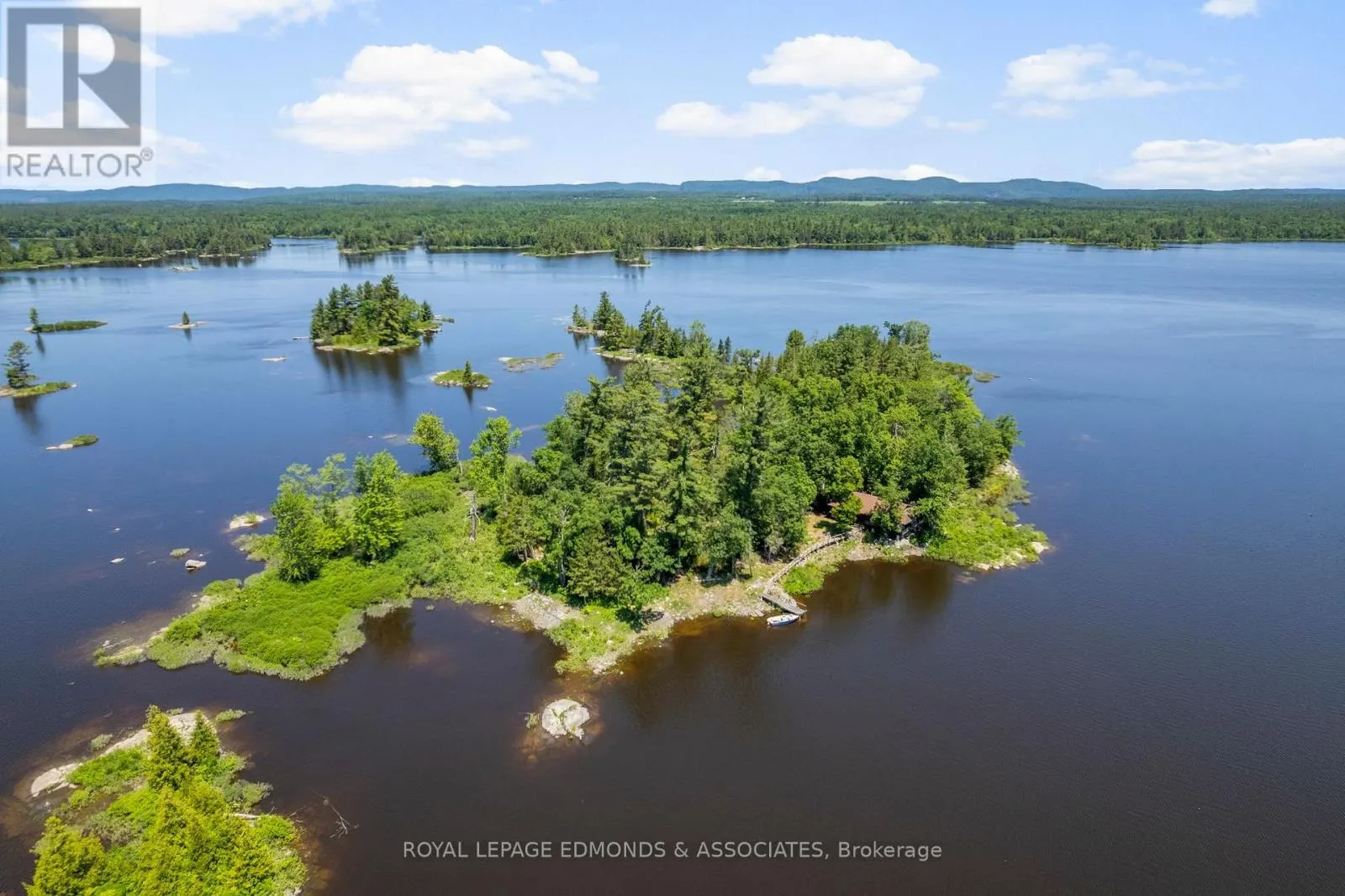 0 RIDDELL ISLAND