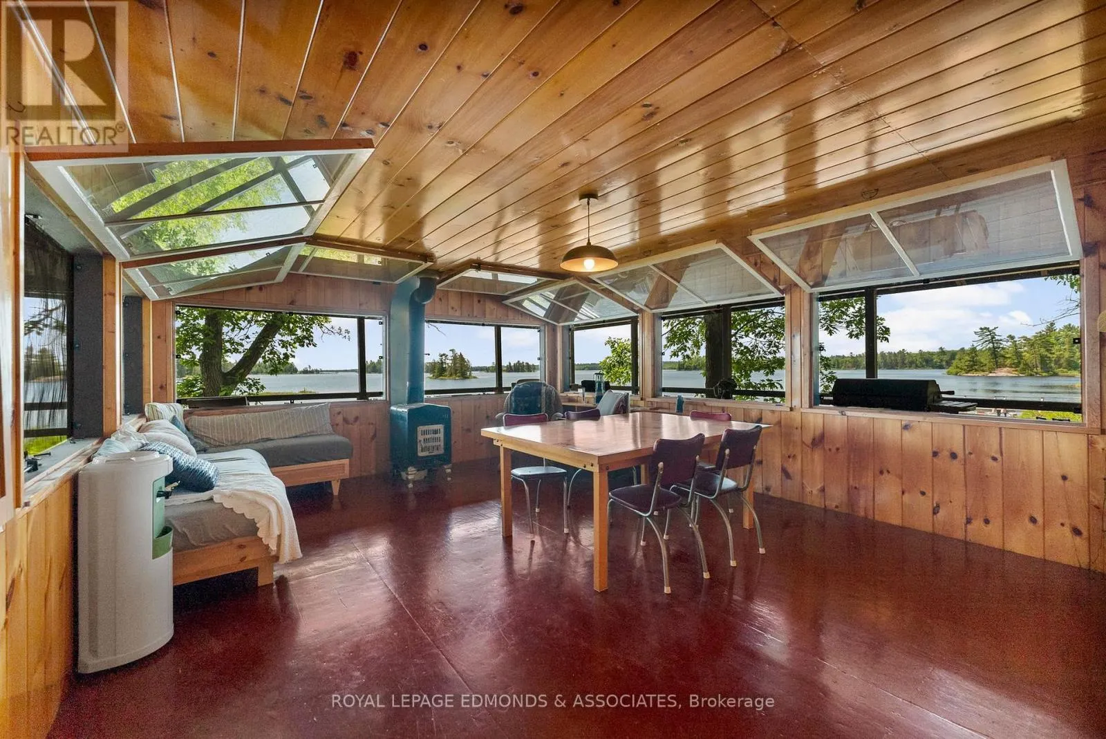 0 RIDDELL ISLAND