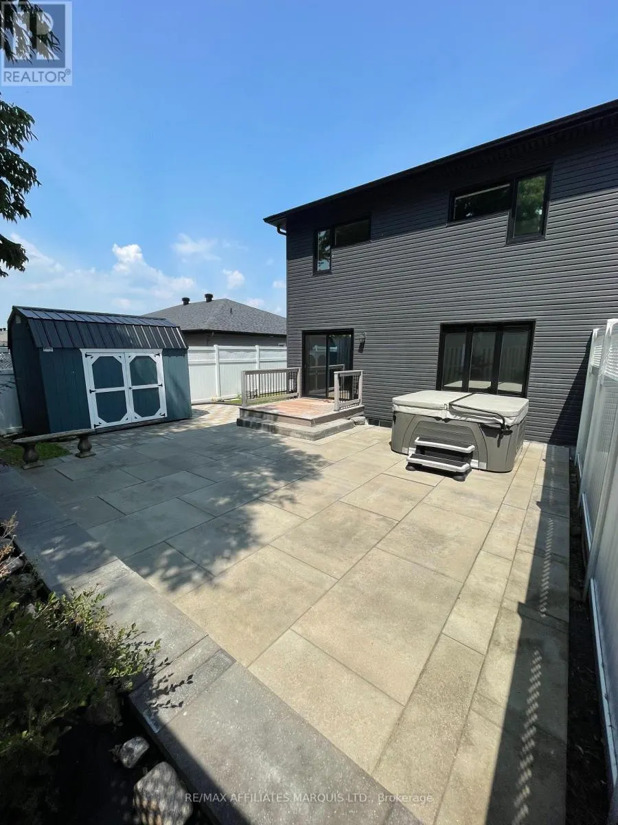 306 BELFORT CRESCENT