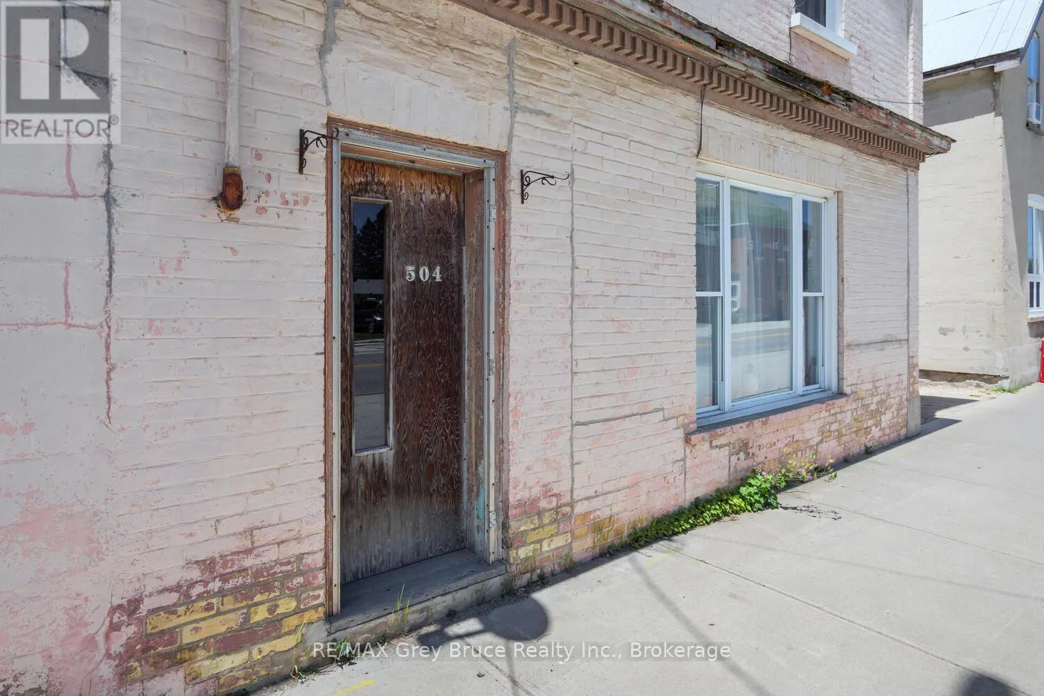 502 BRUCE STREET
