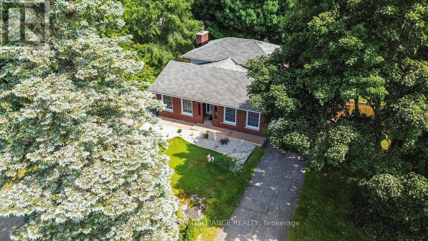 342 ABBOTT STREET W