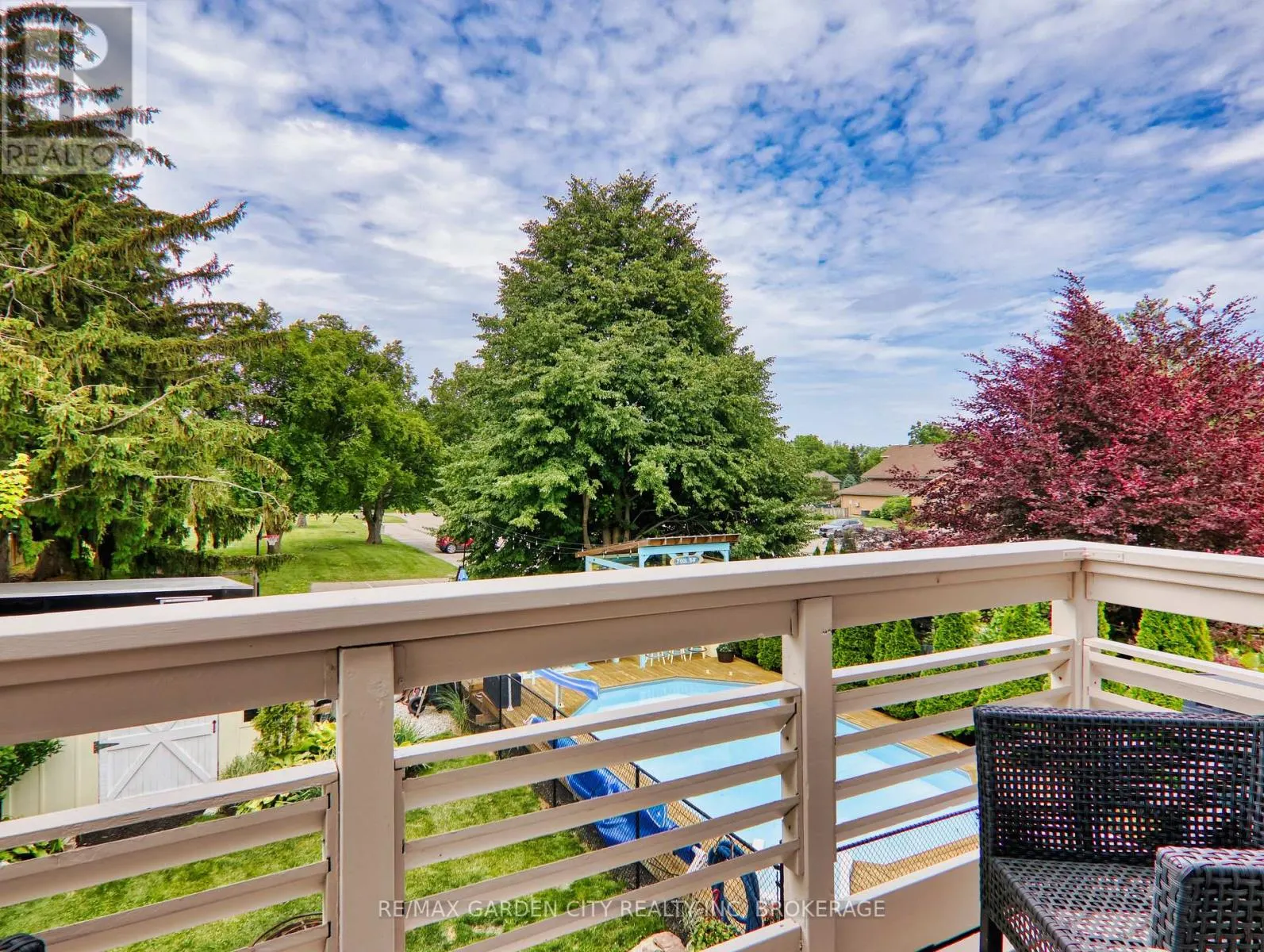25 SUMNER CRESCENT