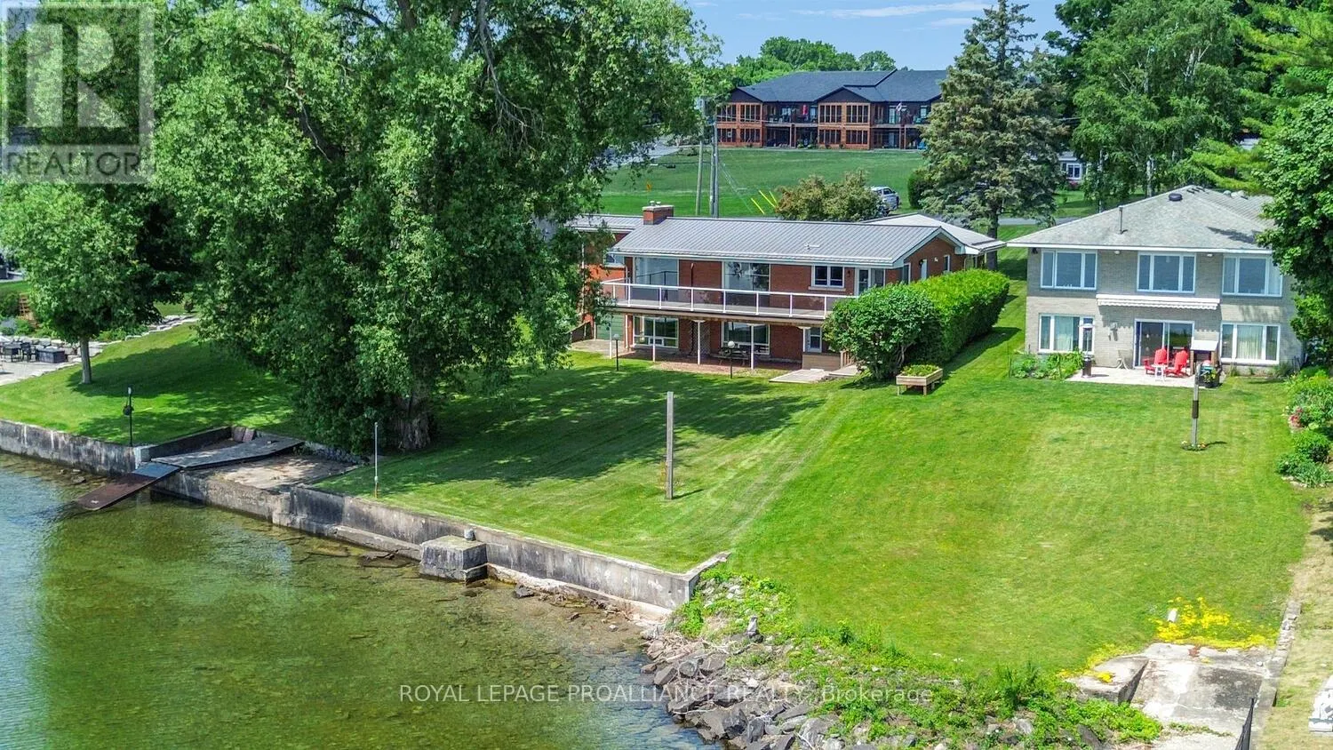 1675 COUNTY RD 2 ROAD W