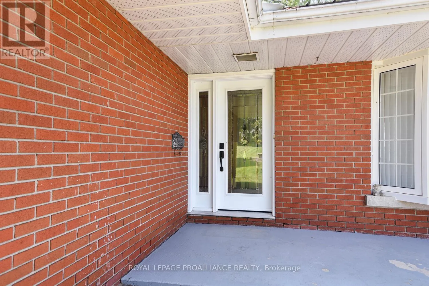 1675 COUNTY RD 2 ROAD W