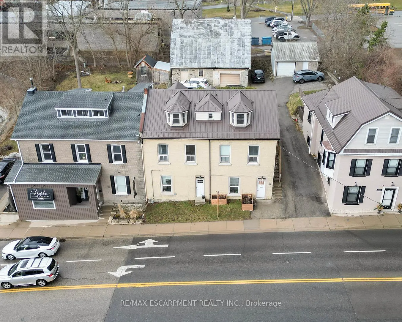 142 GRAND RIVER STREET N