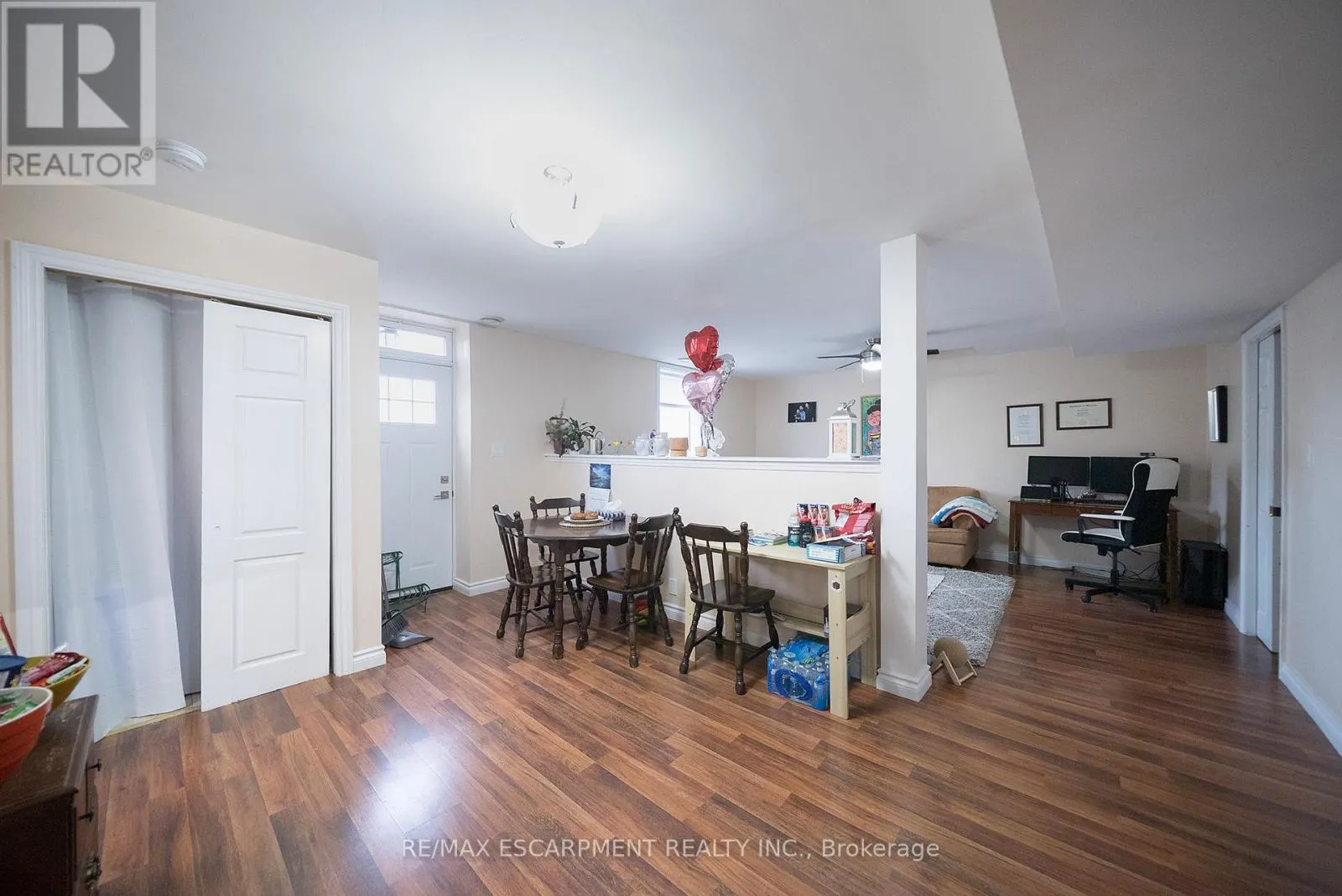142 GRAND RIVER STREET N