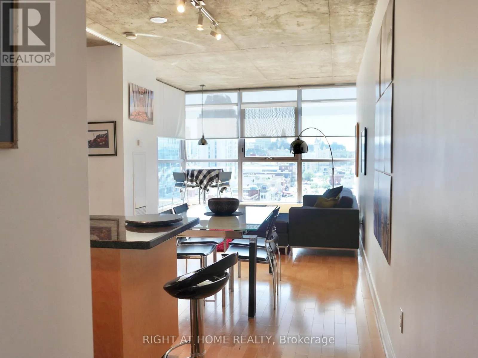 1207 - 179 GEORGE STREET