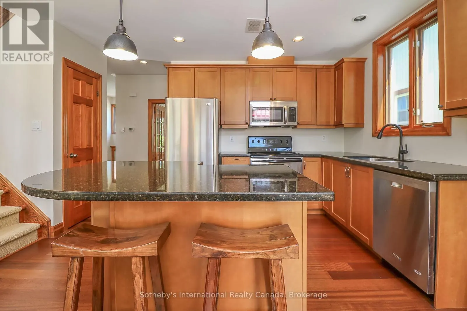 16 - 224 BLUESKI GEORGE CRESCENT, #16