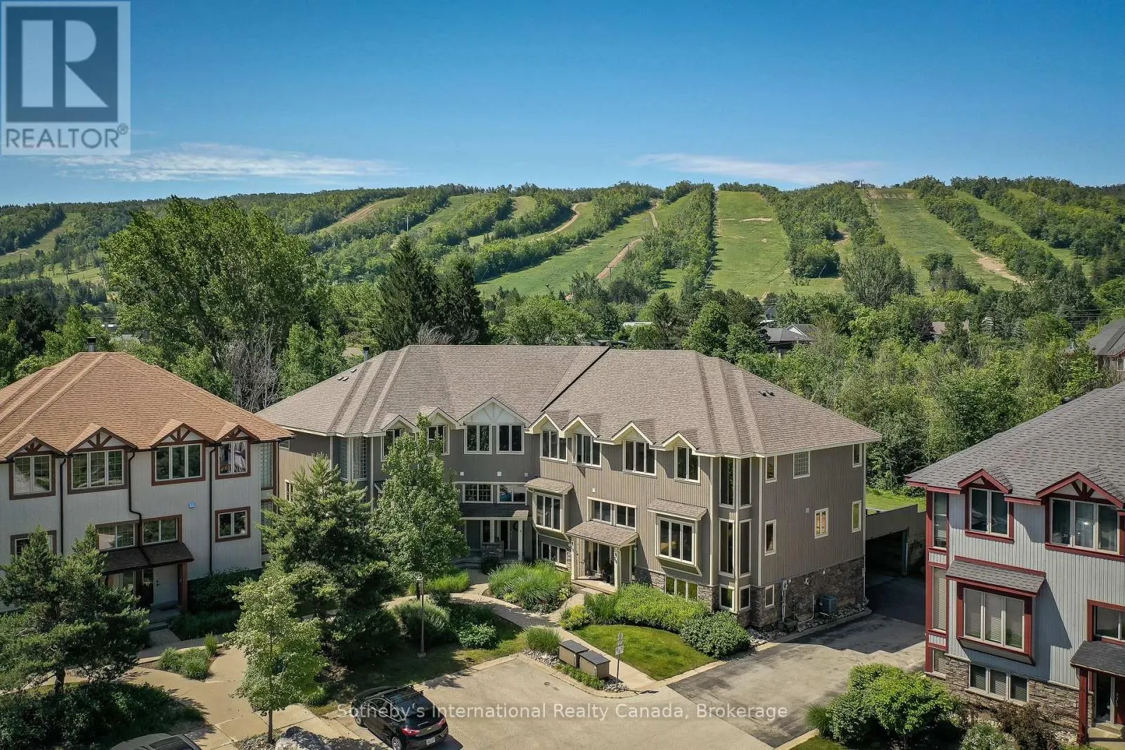 16 - 224 BLUESKI GEORGE CRESCENT, #16
