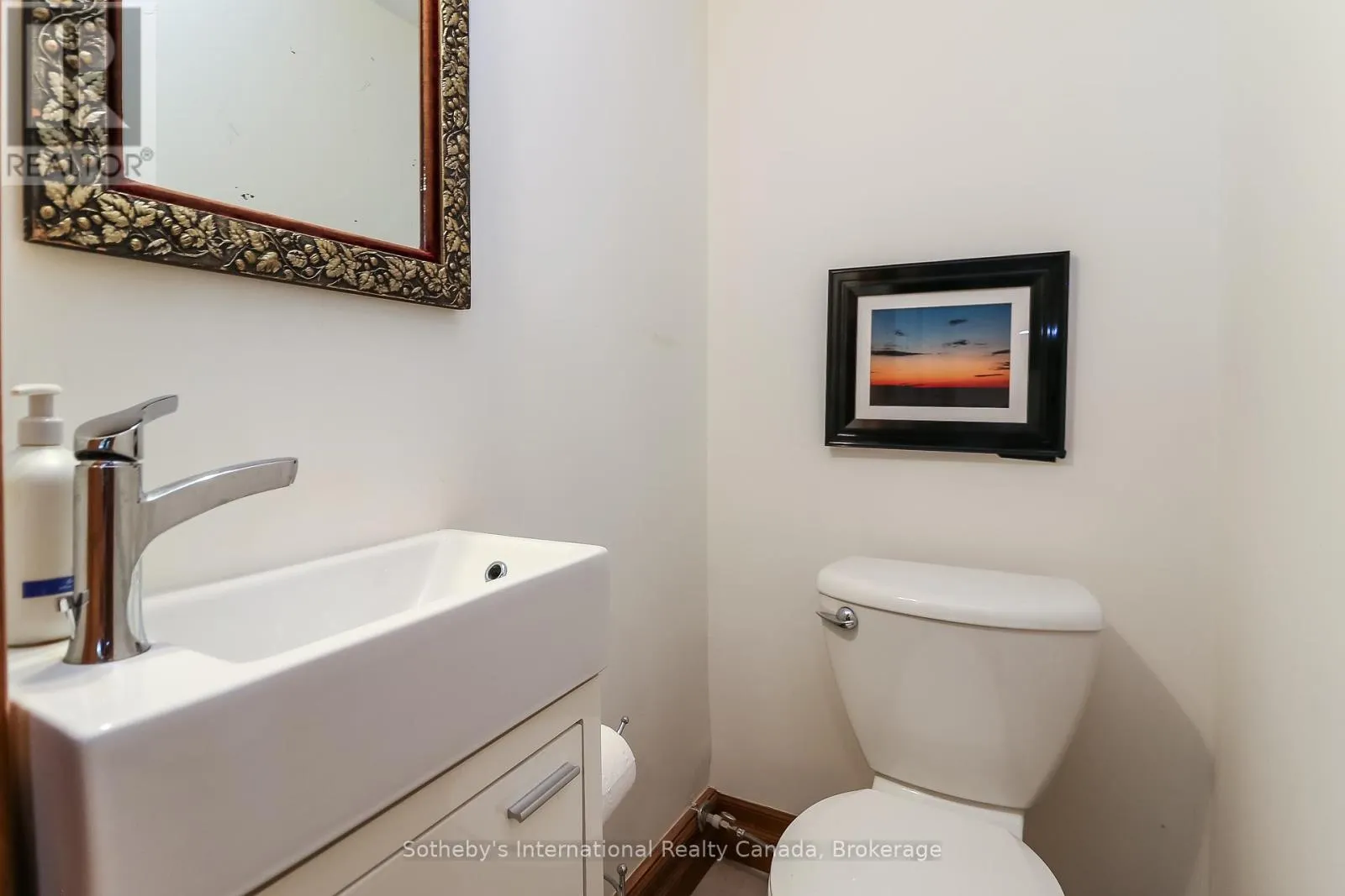 16 - 224 BLUESKI GEORGE CRESCENT, #16
