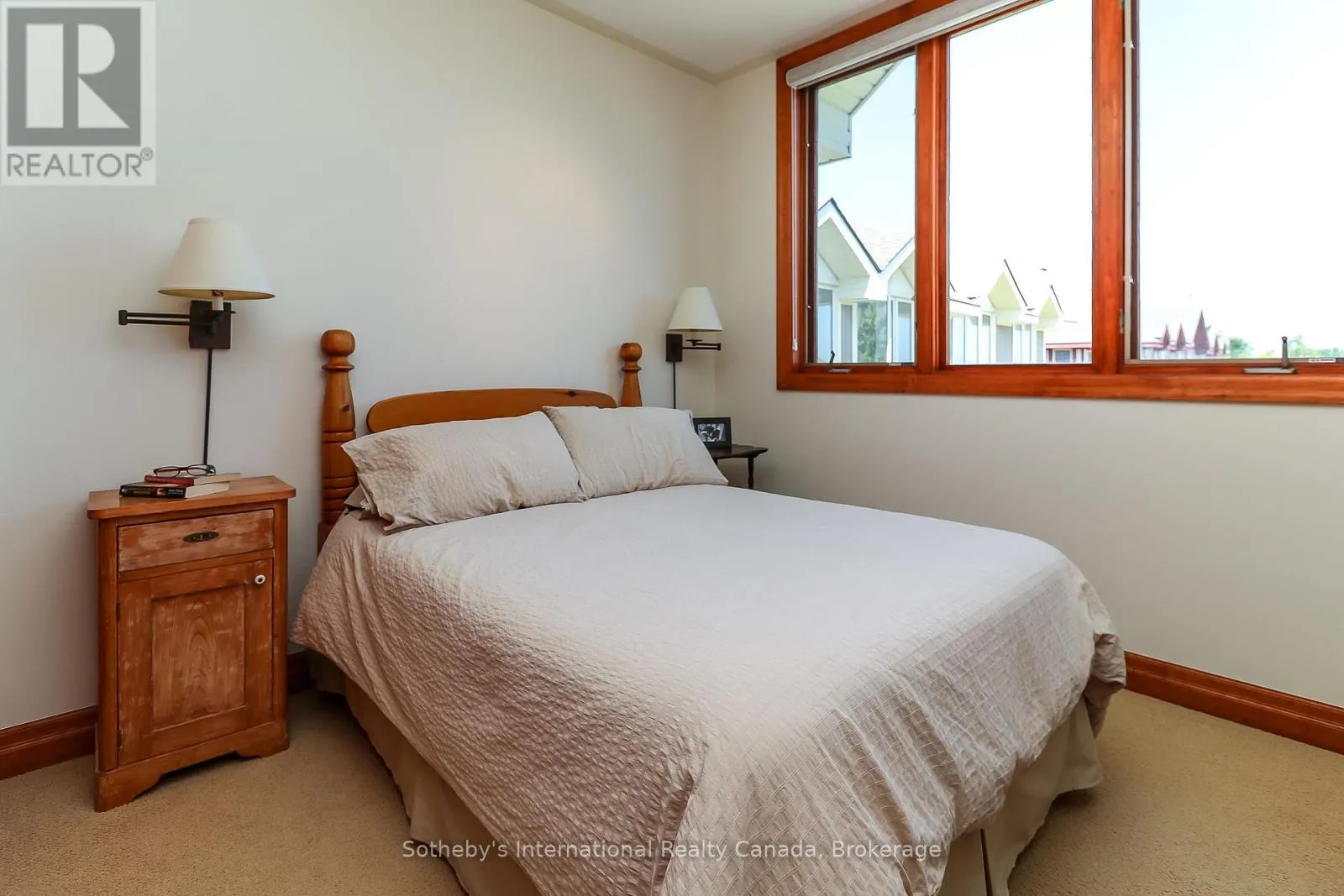 16 - 224 BLUESKI GEORGE CRESCENT, #16