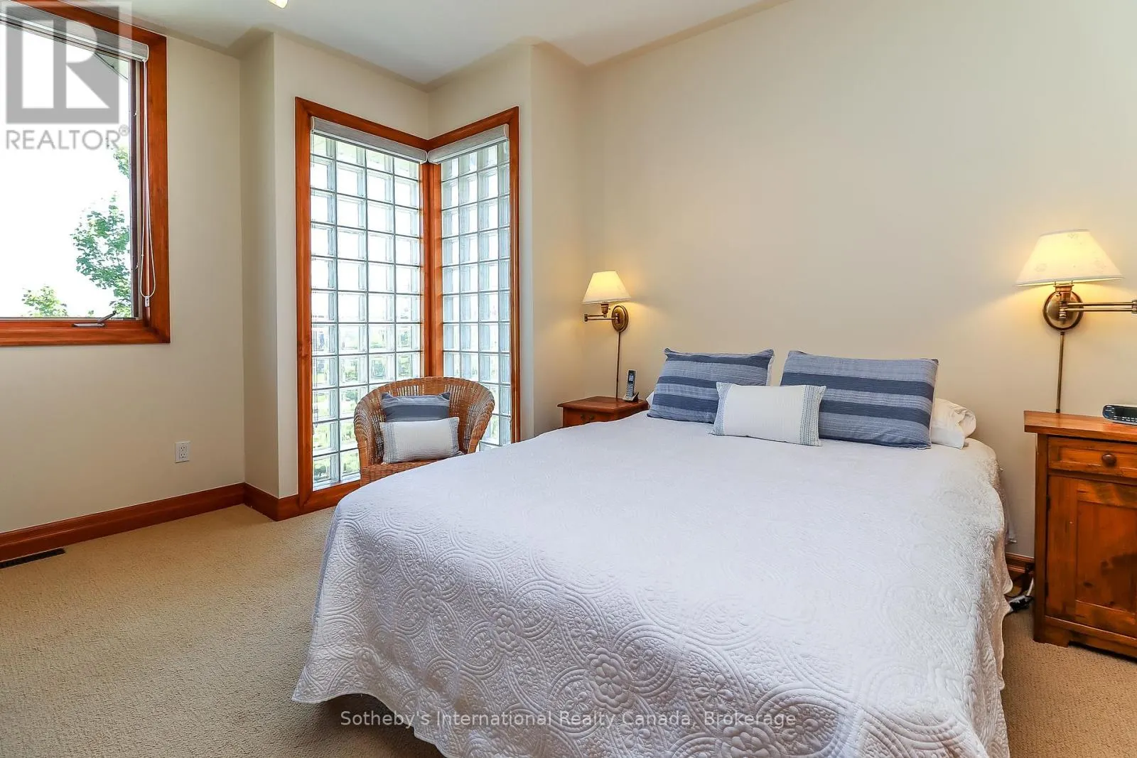16 - 224 BLUESKI GEORGE CRESCENT, #16