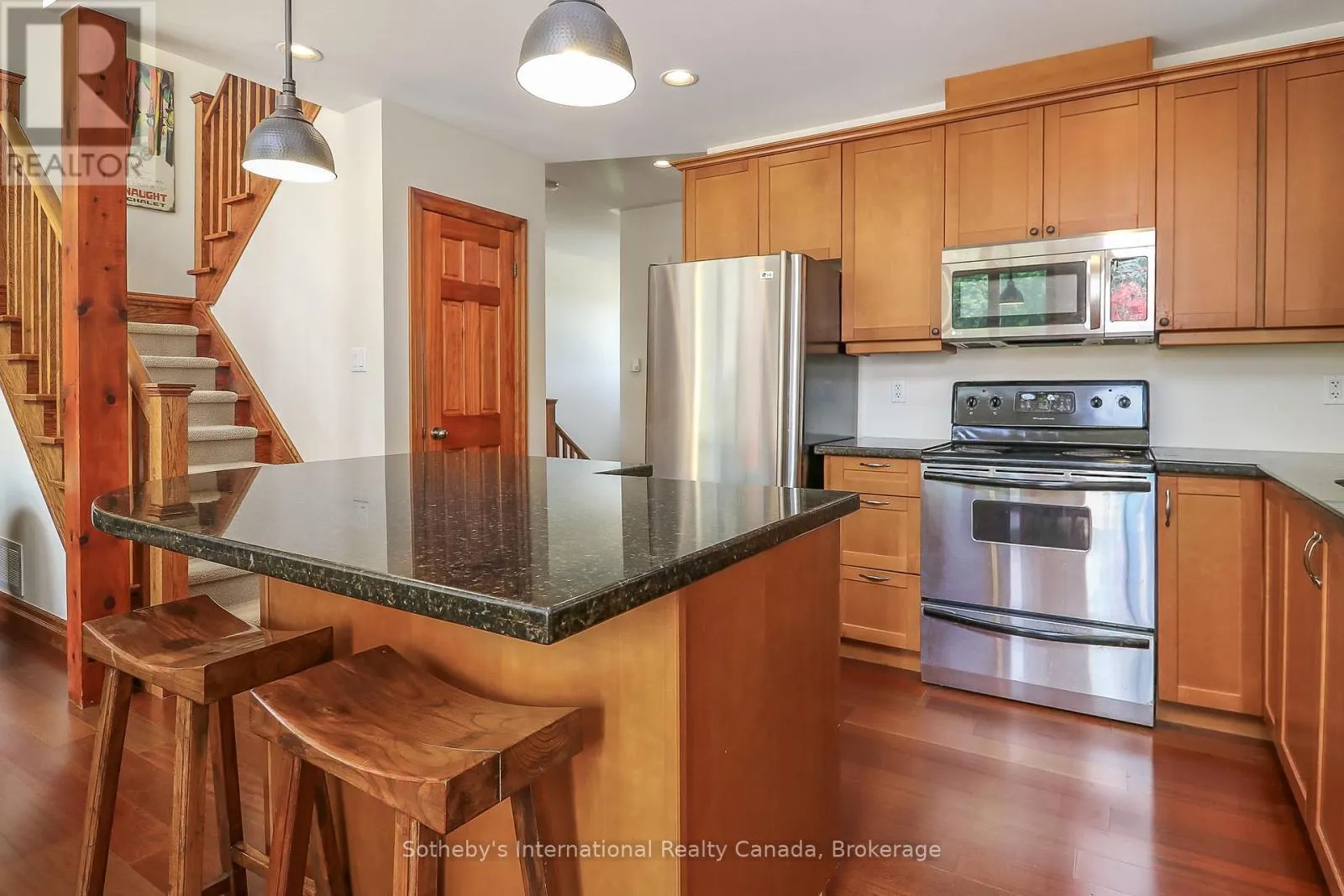 16 - 224 BLUESKI GEORGE CRESCENT, #16
