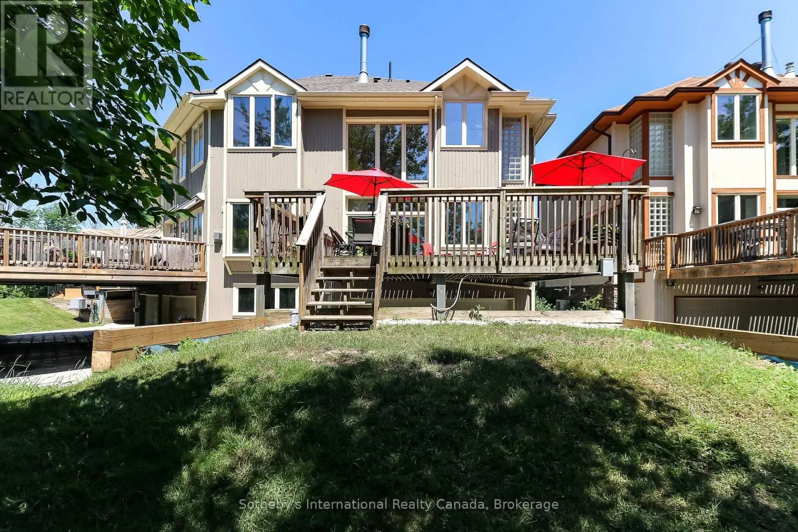 16 - 224 BLUESKI GEORGE CRESCENT, #16
