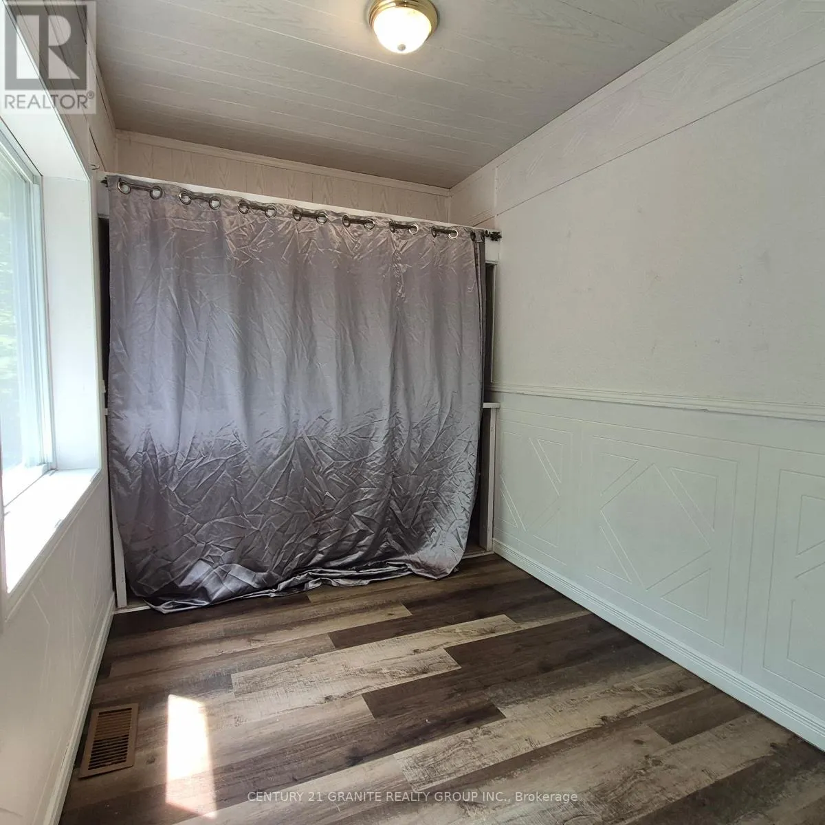 192 CIRCLE ROAD