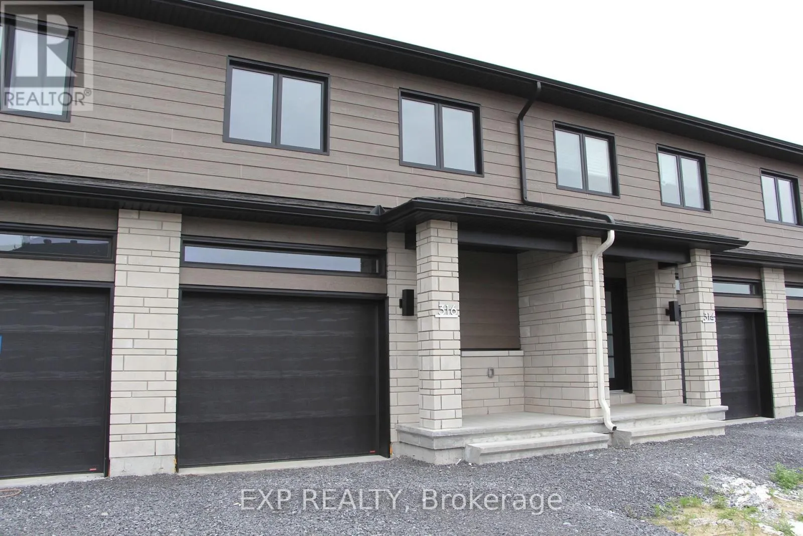 316 HAZEL CRESCENT