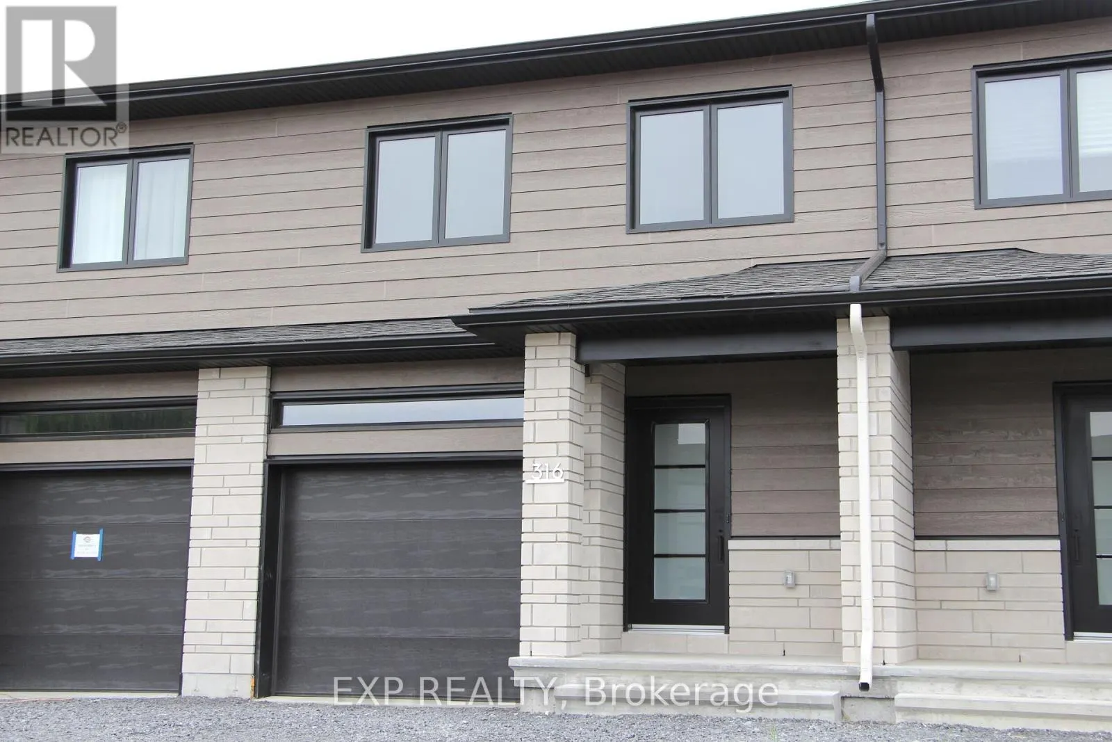 316 HAZEL CRESCENT