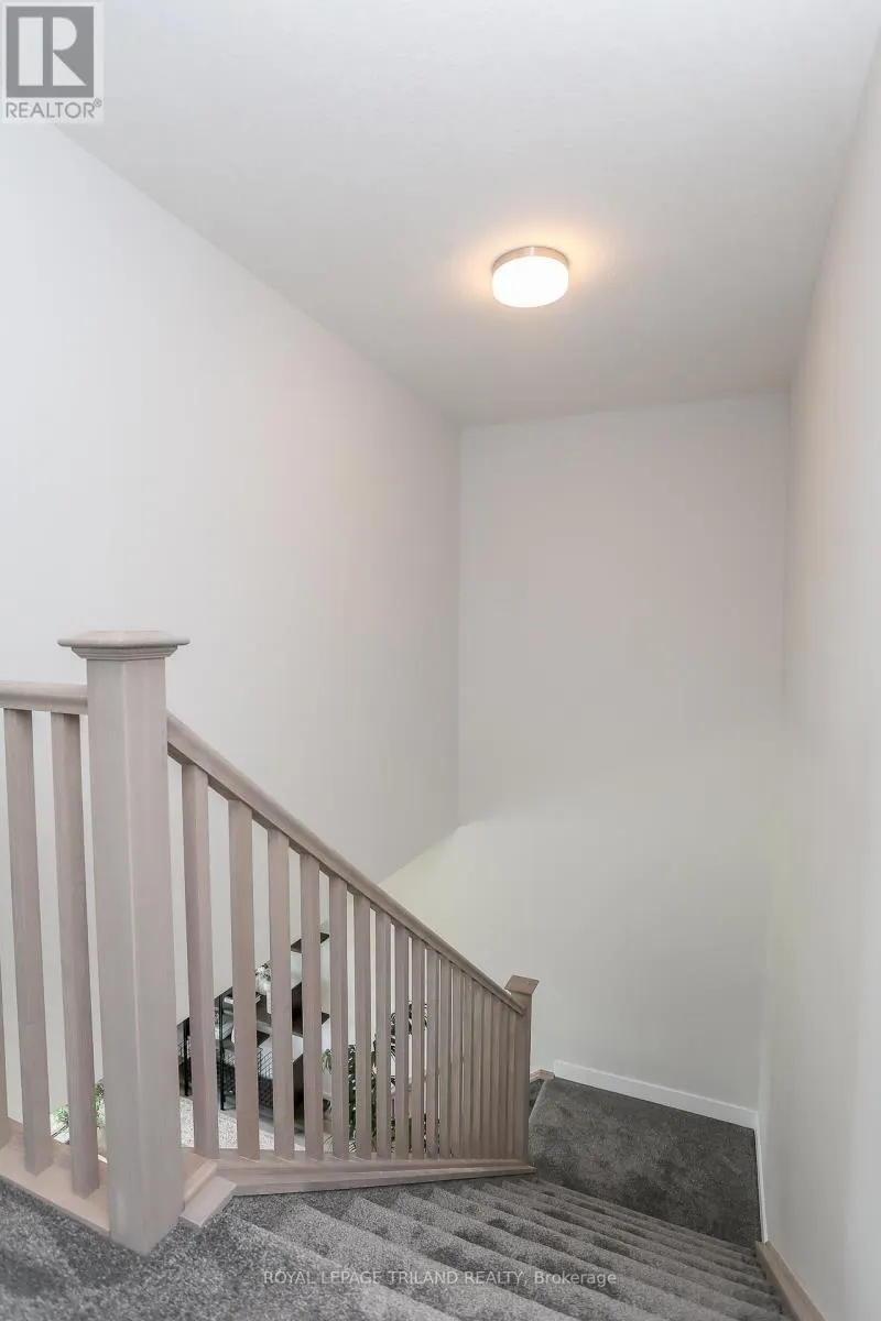 136 MANOR ROAD
