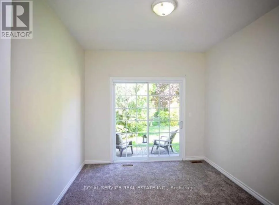 201 - 300 D'ARCY STREET, #201