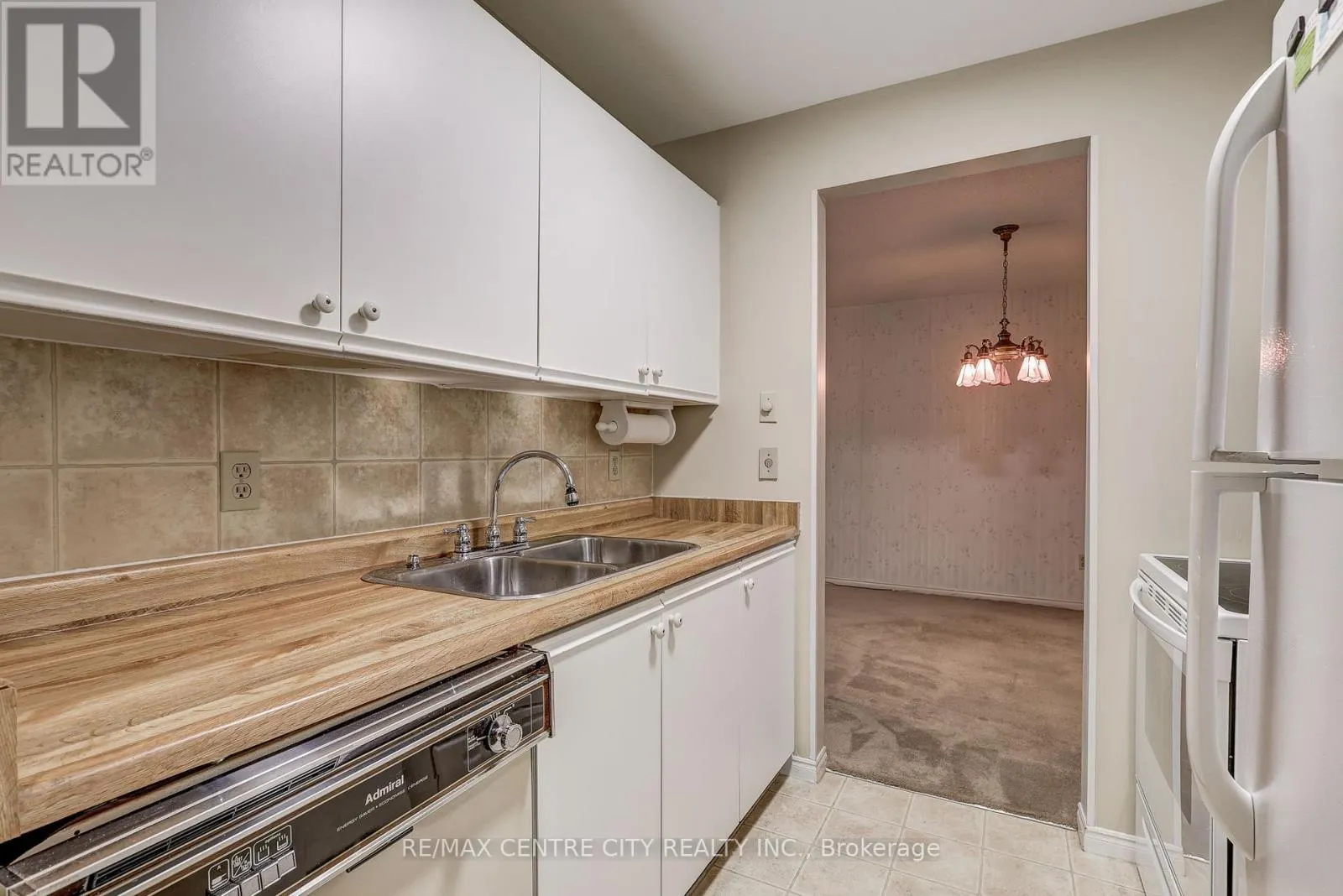 118 - 440 WELLINGTON STREET, #118