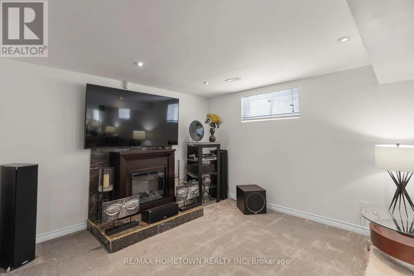1020 CRESTWOOD DRIVE