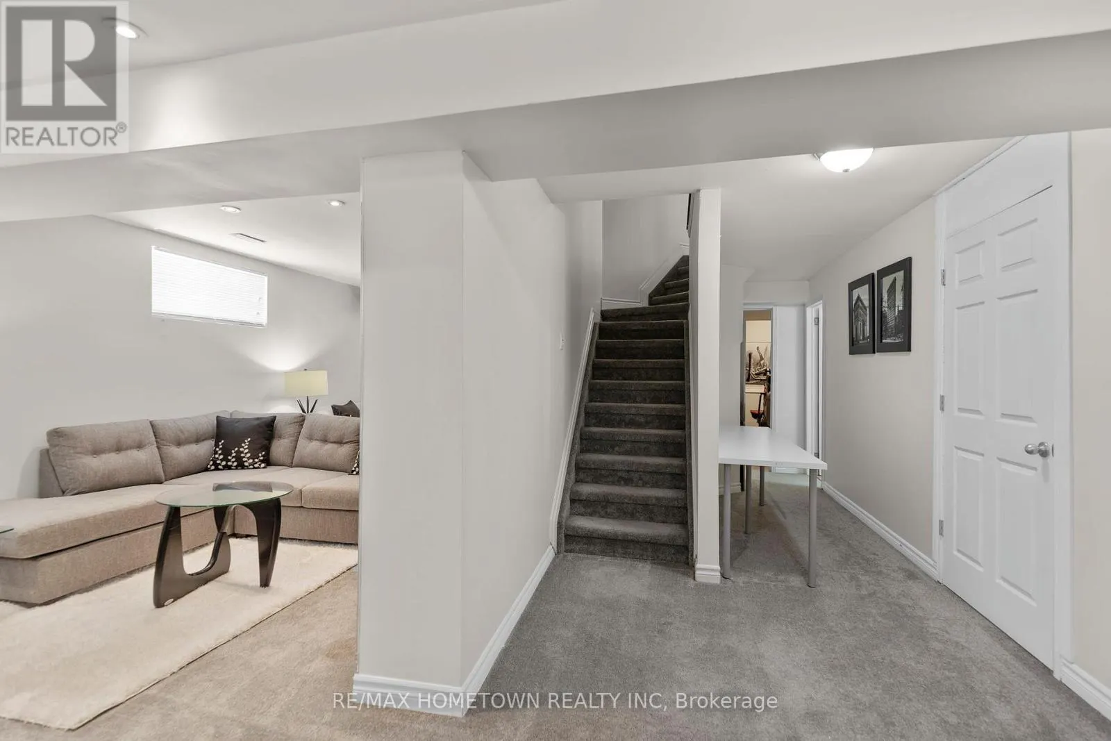 1020 CRESTWOOD DRIVE