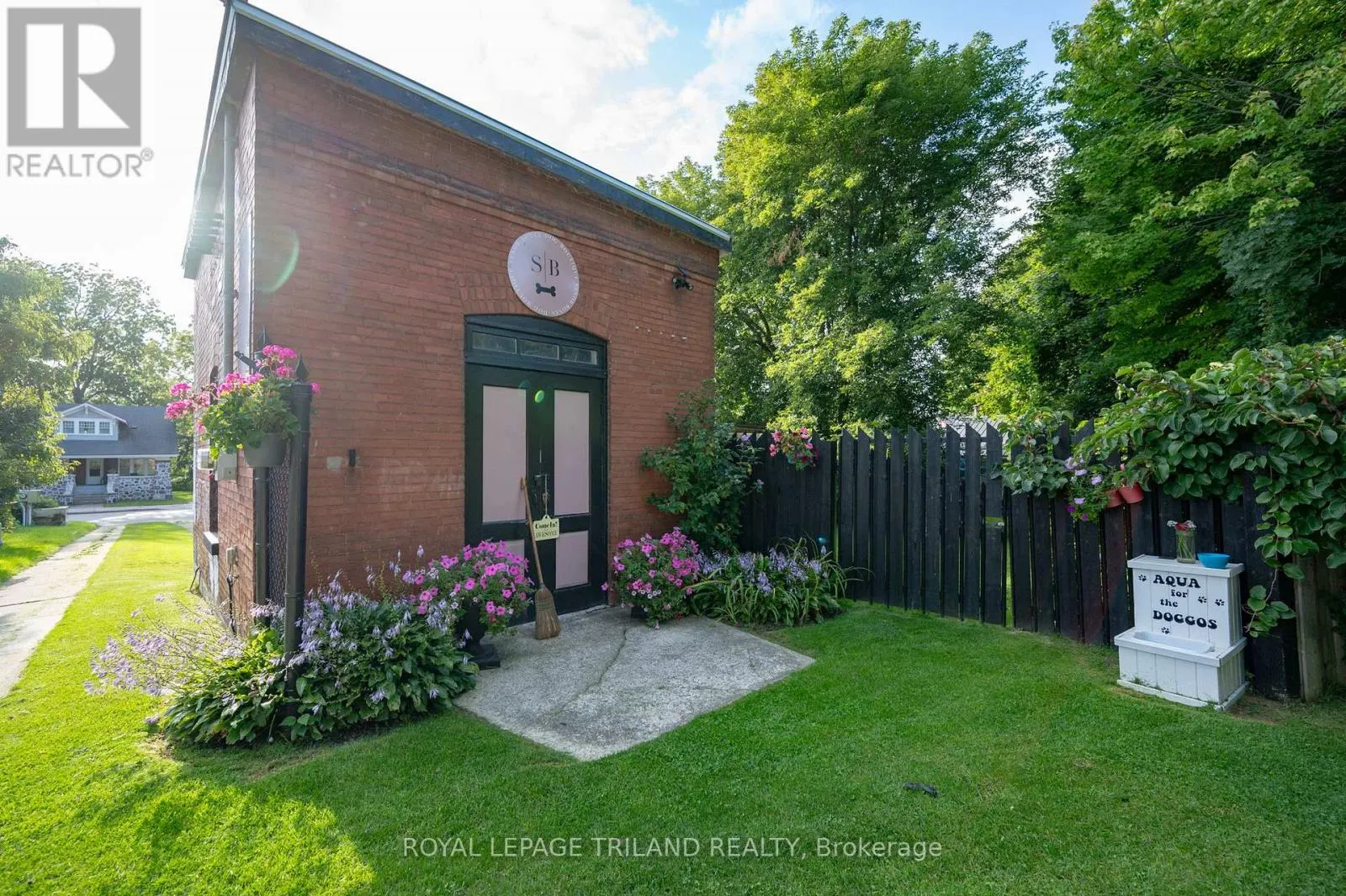 227 COLBORNE STREET