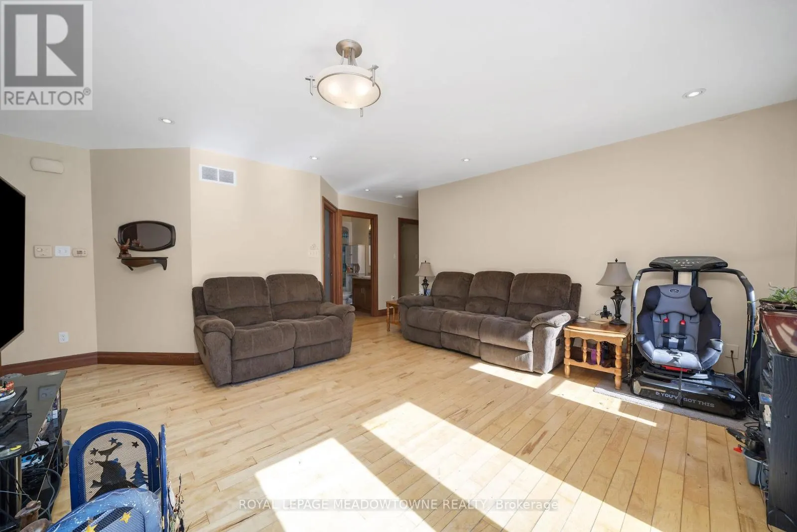 9341 SIDEROAD 9