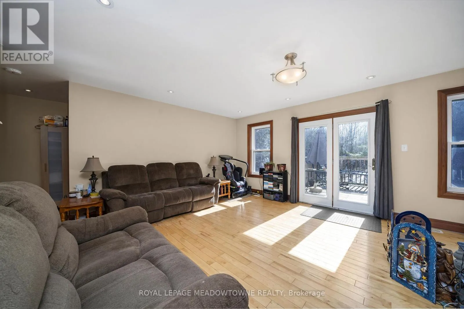 9341 SIDEROAD 9