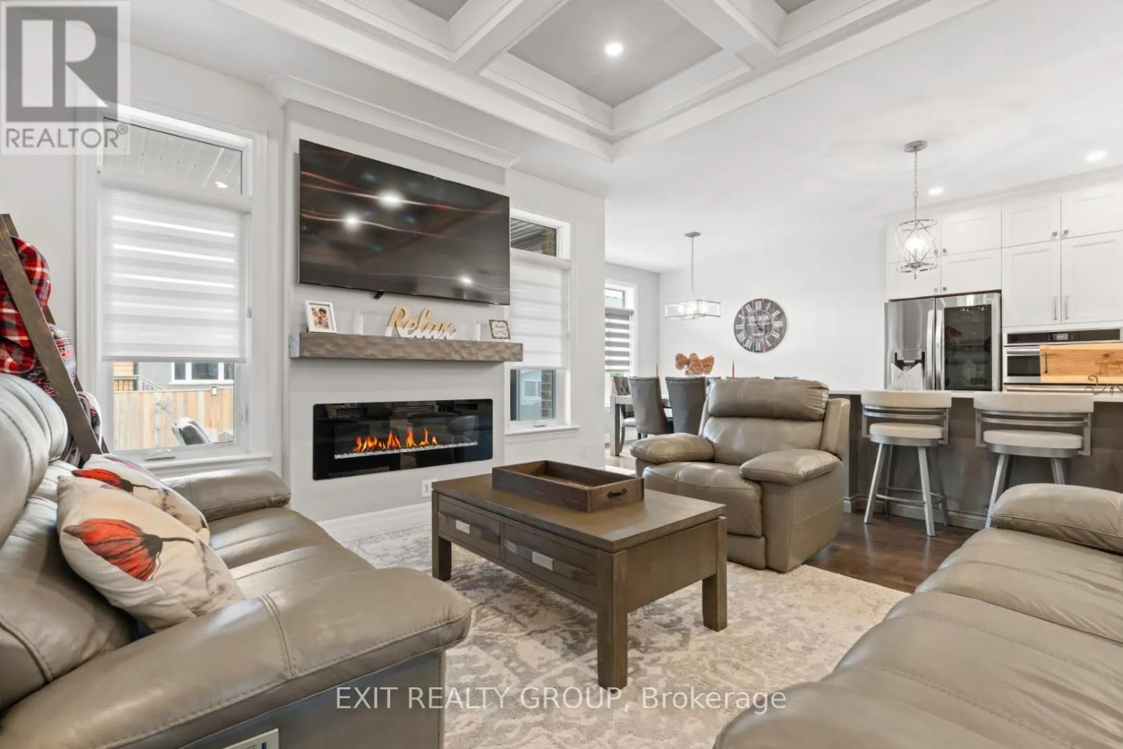 86 ESSEX DRIVE